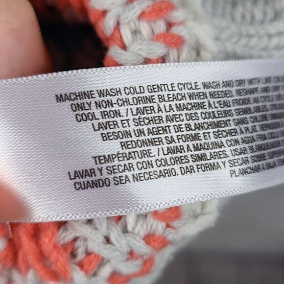 Old Navy Tribal Fair Isle Fringe Sleeve Pullover Knitted Sweater Gray Aztec XL - Picture 6 of 7